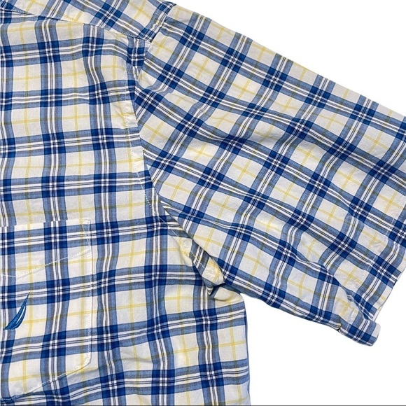 Nautica Blue Yellow Plaid Dress Shirt Size Large Casual Short Sleeved Business - Picture 4 of 10